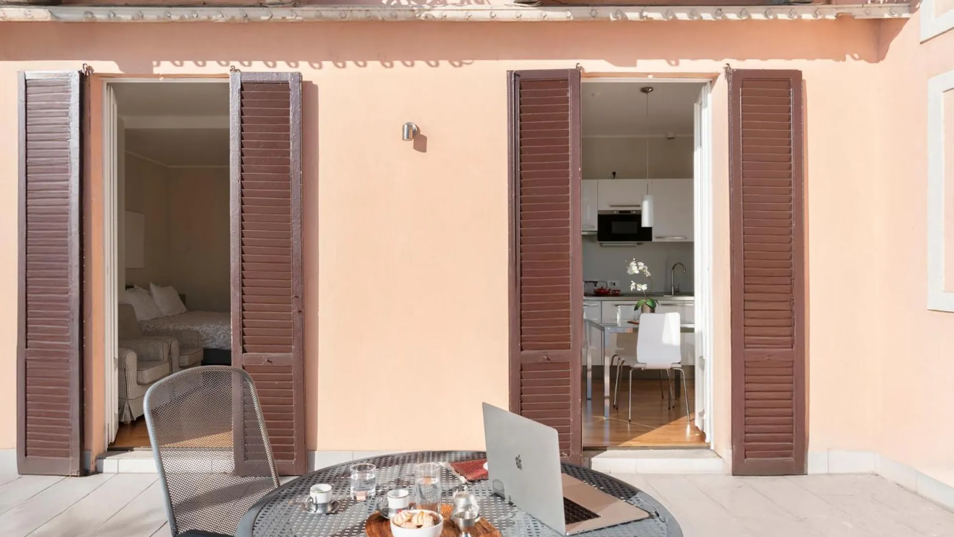 Cadenabbia Lake Side Apartments